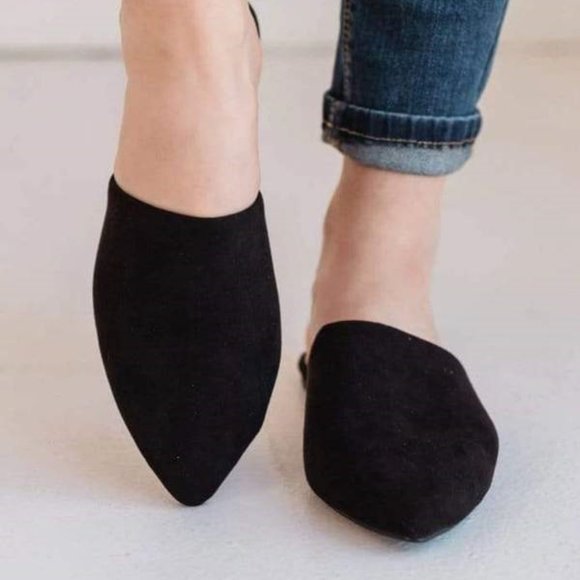 LADIES BLACK SUEDE POINTED TOE FLAT MUELS - Picture 2 of 3